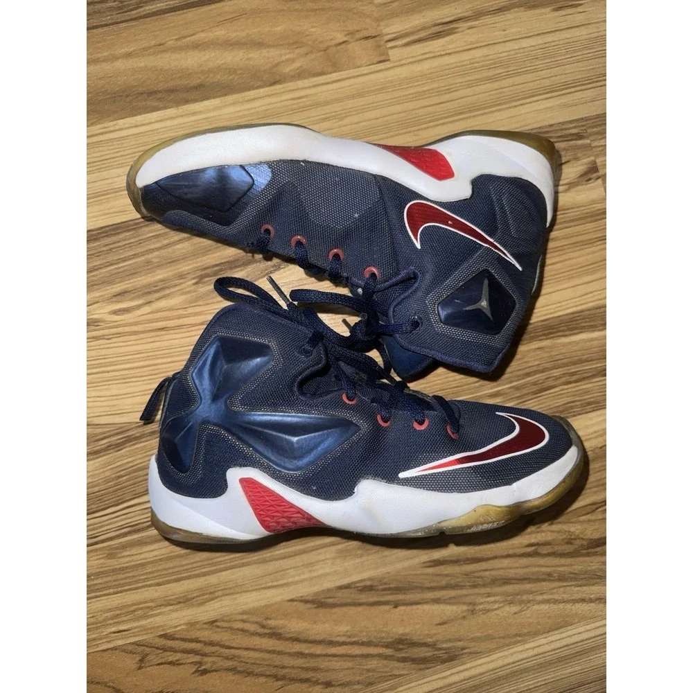 Nike LeBron 13 USA Shoes Size‎ 2Y 2 Kids Youth Boys Red White Blue